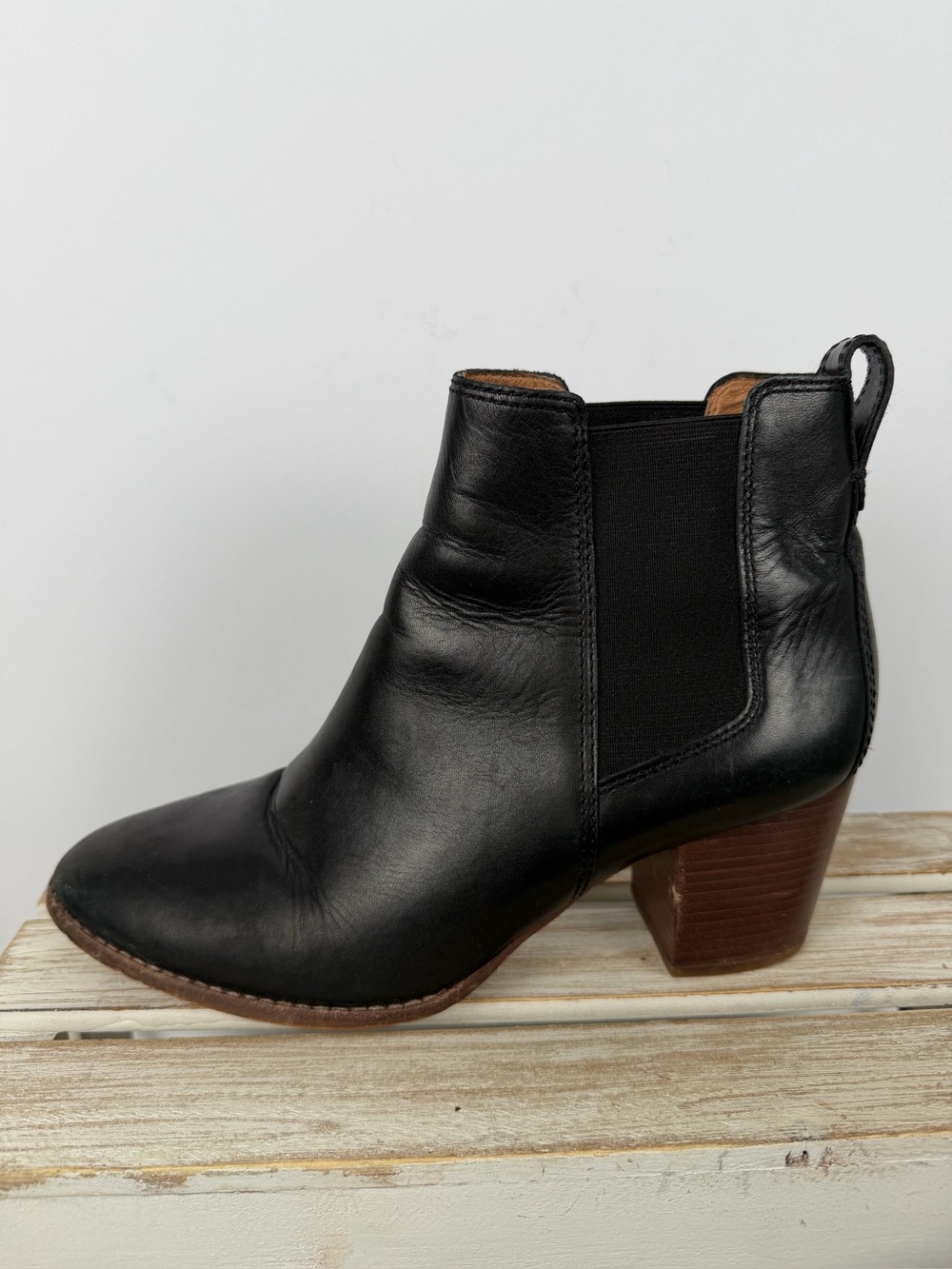 Madewell black leather The Regan Chelsea boots stacked block heel women’s Sz 10